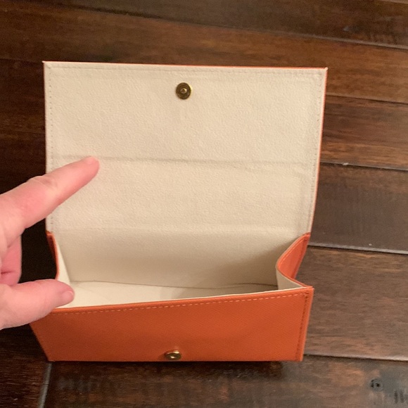 Tory Burch Orange Glasses Case NEW - Picture 7 of 8